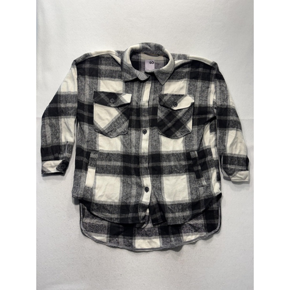 SO Jacket Juniors L Black White Plaid Flannel Button Front Shacket Pockets